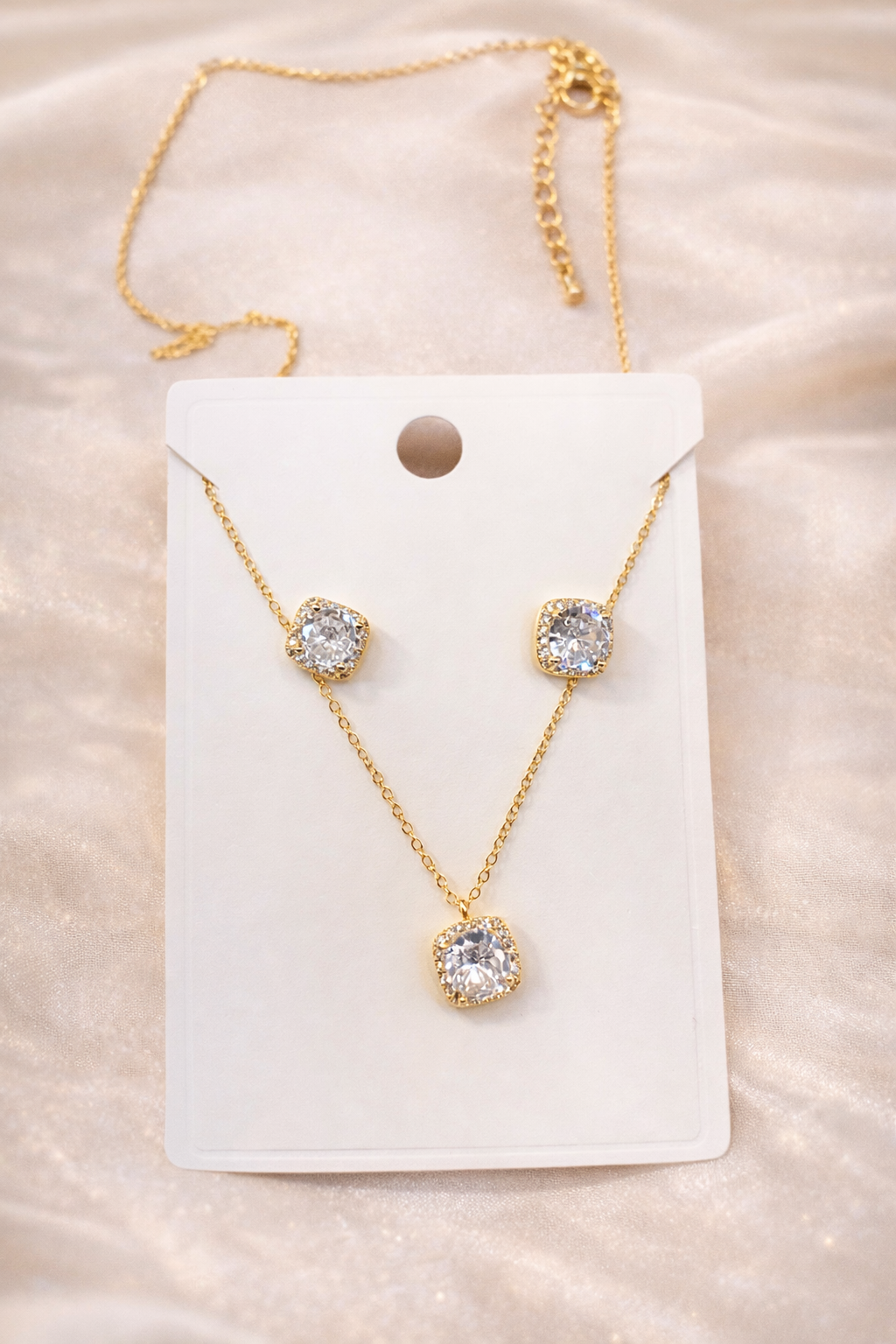 Pendant Set w Earrings